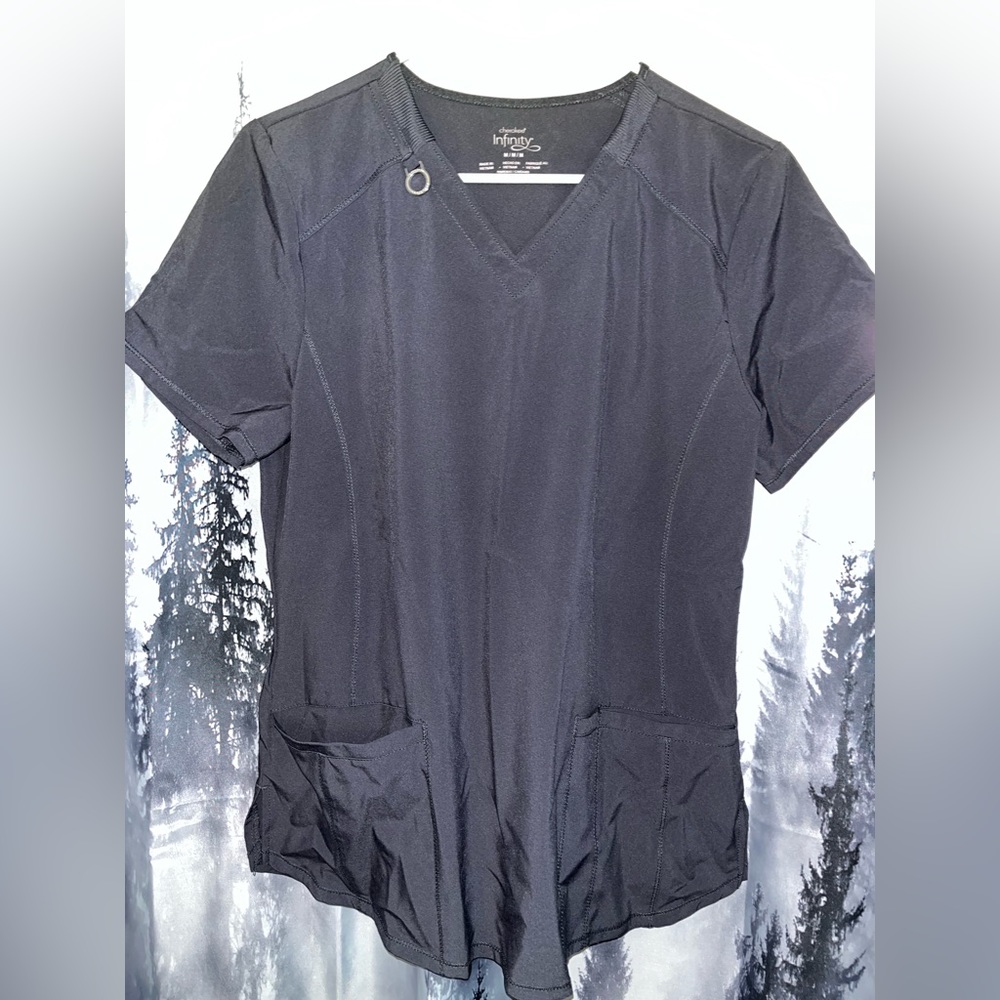 Cherokee scrub top